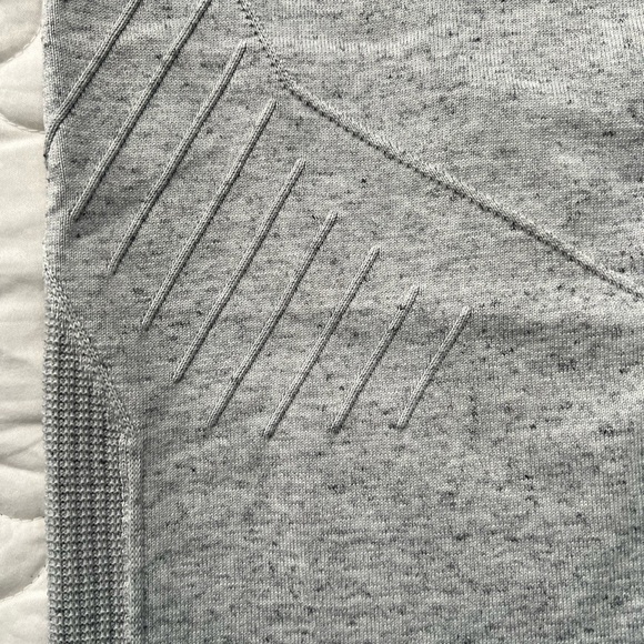 Gymshark Gray Quilted Sweatpants - Picture 14 of 15
